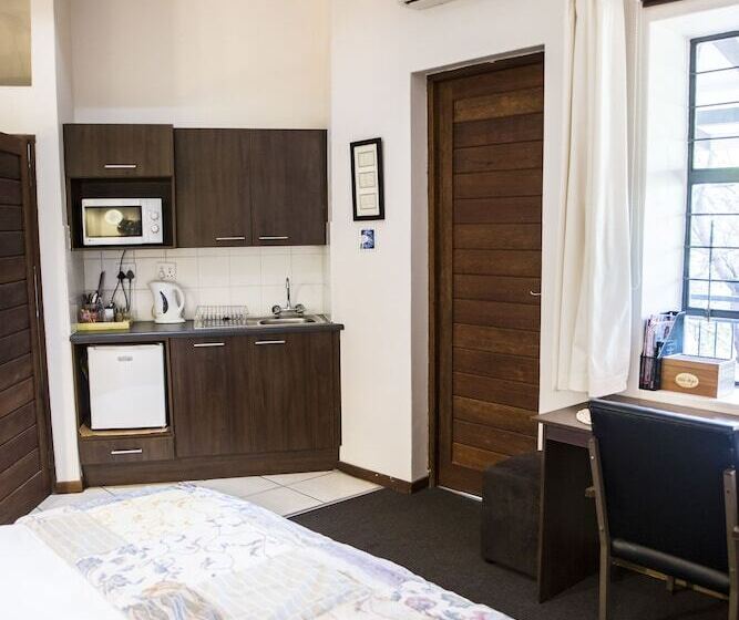 Номер Стандарт, Ons Dorpshuis Guest House