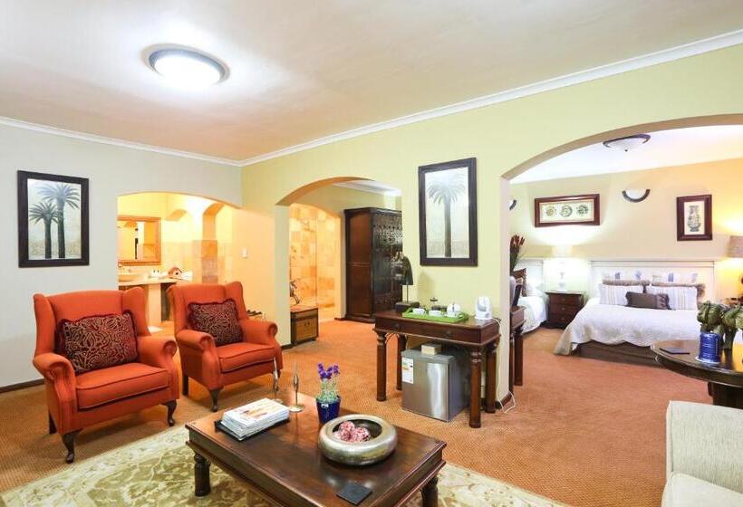 Люкс Superior, Shangri La Manor