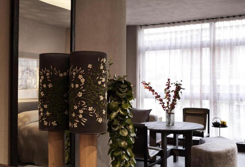 Люкс Вид на Город, Monastik Living In Athina