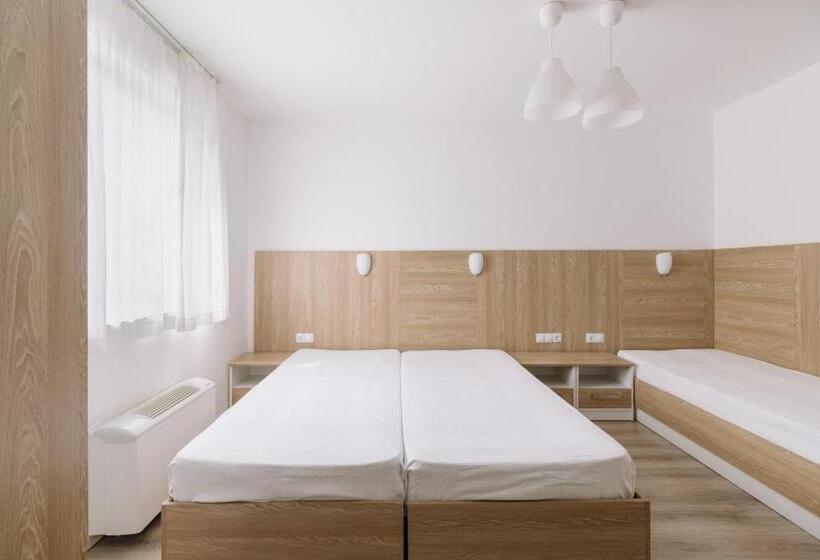 Номер Стандарт Трехместный, Eco Hotel Zdravetz