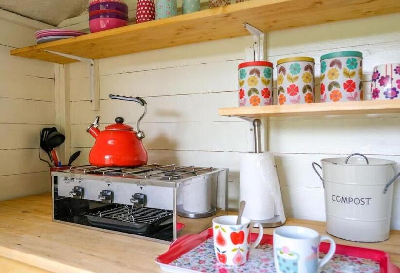 Дом 1 Спальня, Wye Glamping