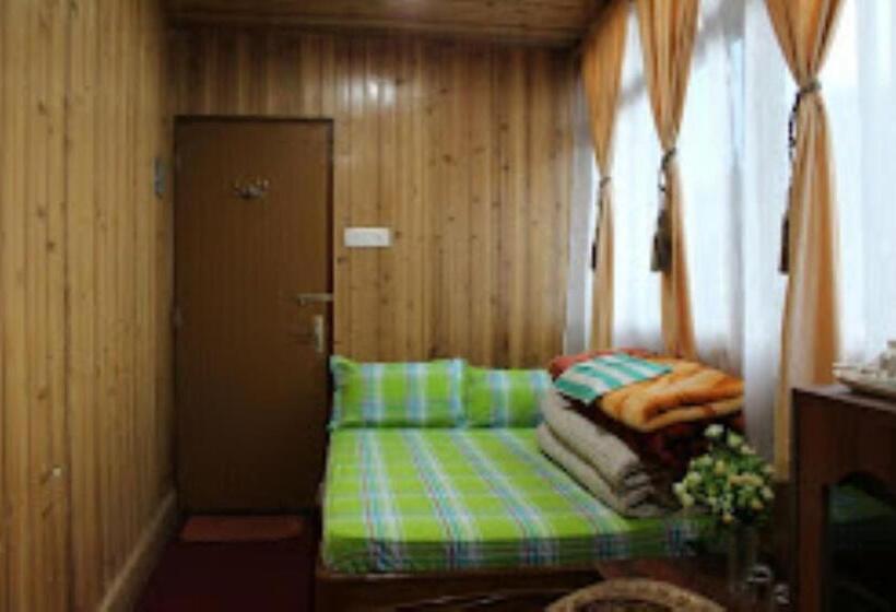 Номер Deluxe, Darjeeling Inn , Darjeeling