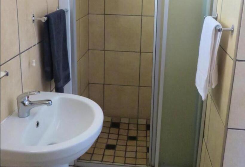 Номер Стандарт Трехместный, Cobblestone Court