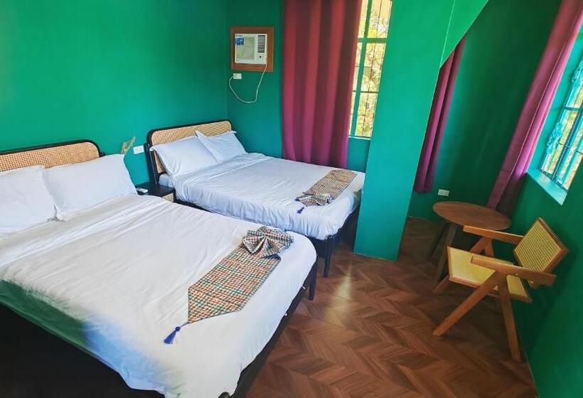 Quarto Estandar com Terraço, 80 Bar Hostel