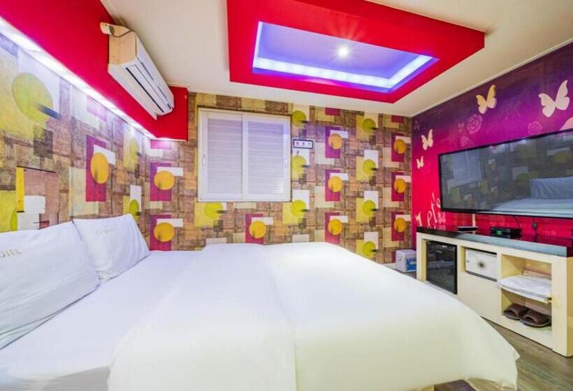 اتاق کلاس بیزنس, S Plus Motel