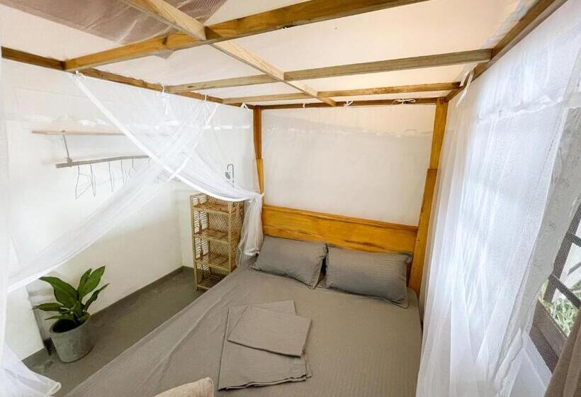 Номер Стандарт Вид на Море с Балконом, Just Another Guesthouse