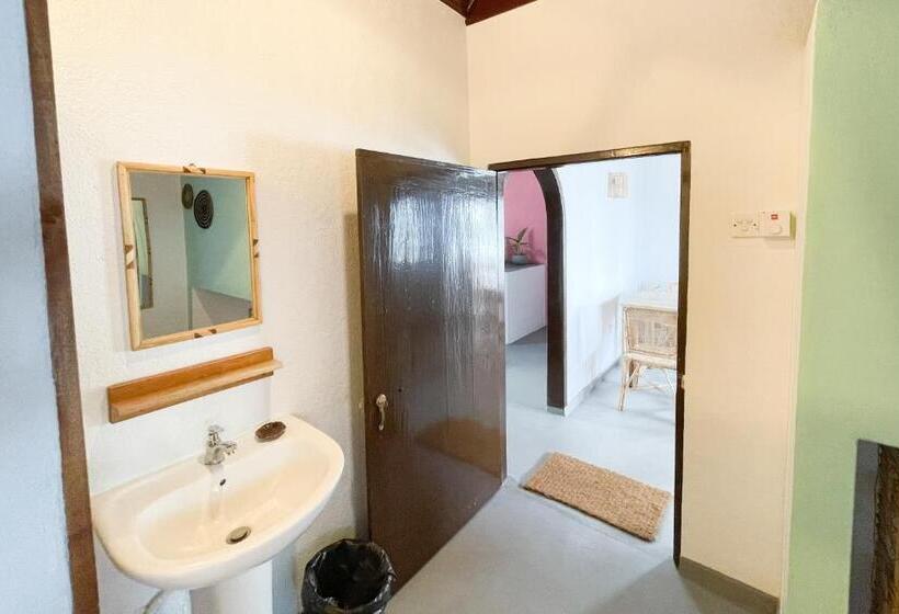 Номер Стандарт Вид на Море, Just Another Guesthouse