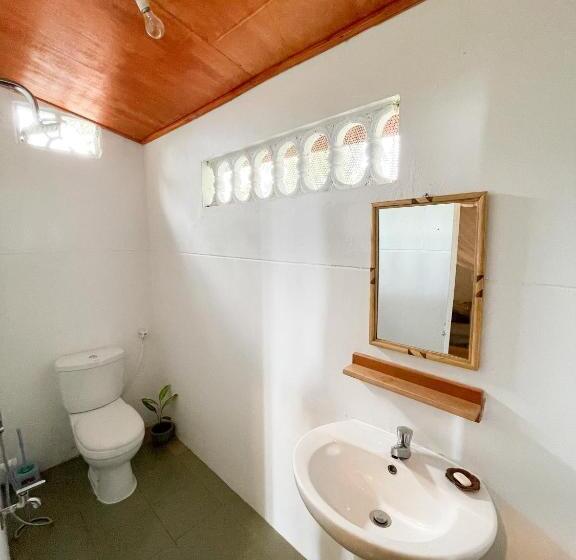 Номер Стандарт, Just Another Guesthouse