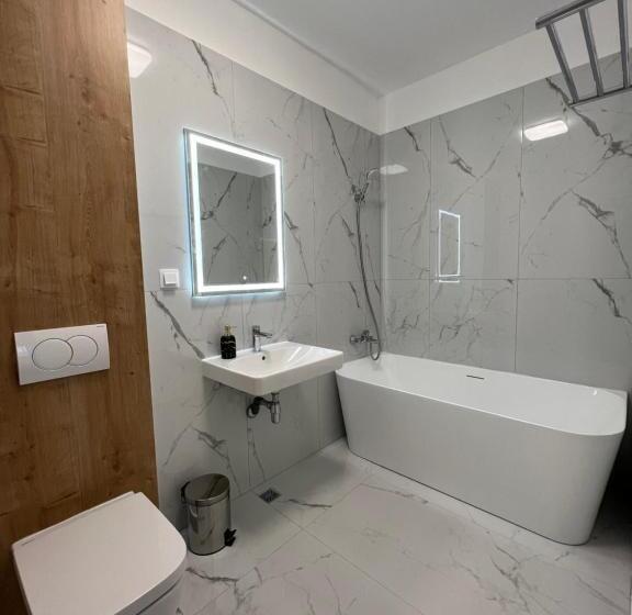 2 Bedroom Apartment, Exit Apart