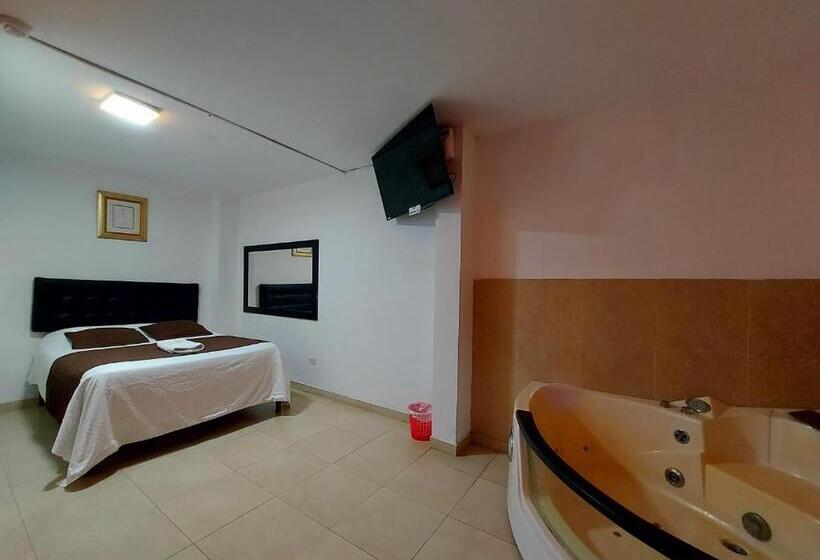 Номер Стандарт с Гидромассажем, Hostal Murgeon Boutique