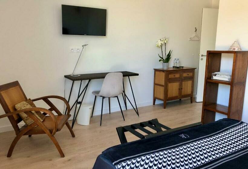 Номер Комфорт, Hôtelya   Lille Villeneuve D Ascq