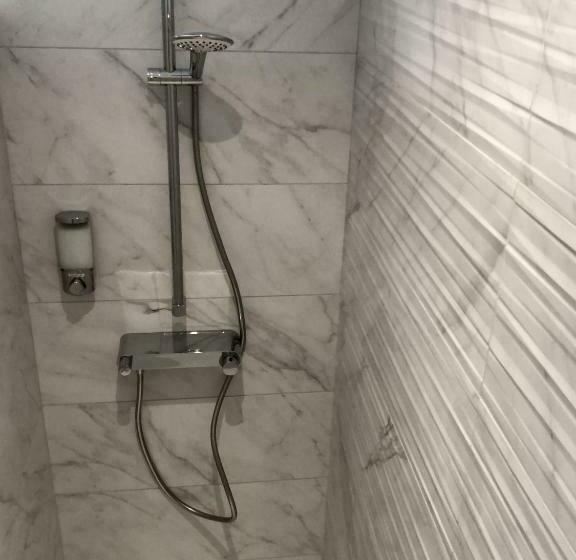Номер Комфорт, Hôtelya   Lille Villeneuve D Ascq