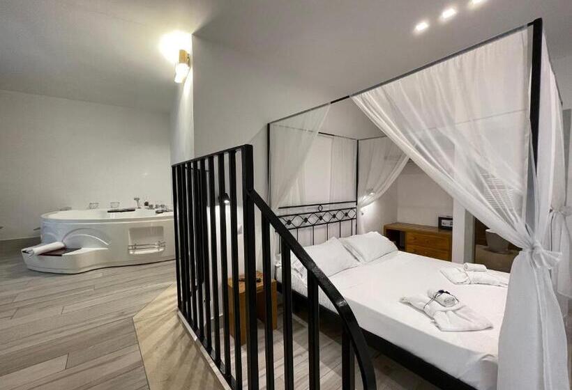 Полулюкс Вид на Море, Relais Manfredi