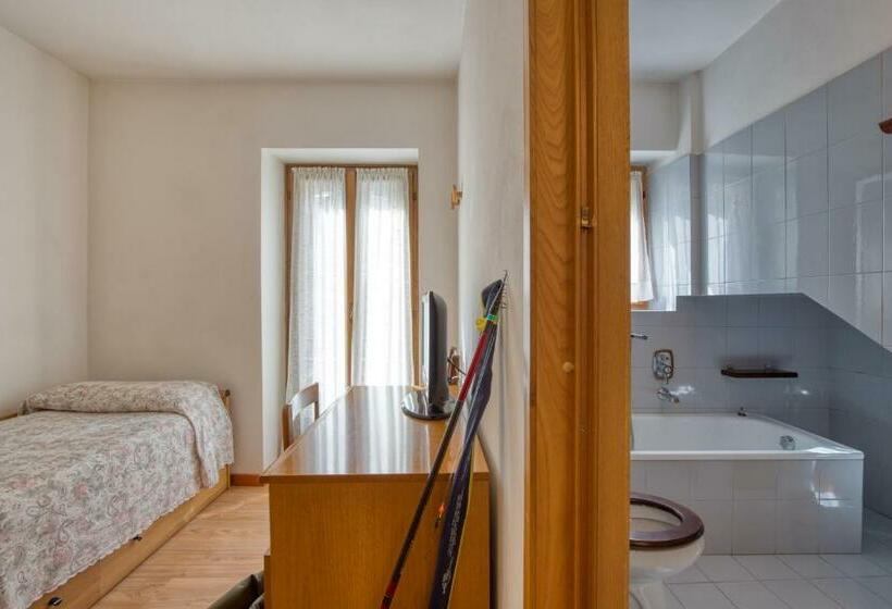 标准单人间, Albergo Moleta