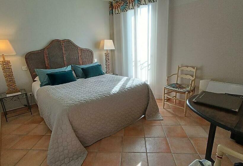Номер Комфорт, Hôtel La Bastide D Iris