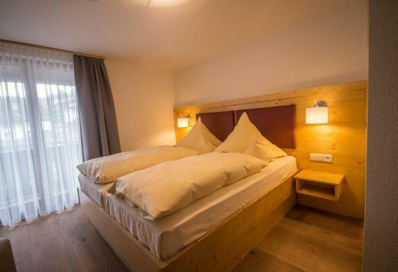 Семейный Номер, Landhotel Und Apartments Sonneck