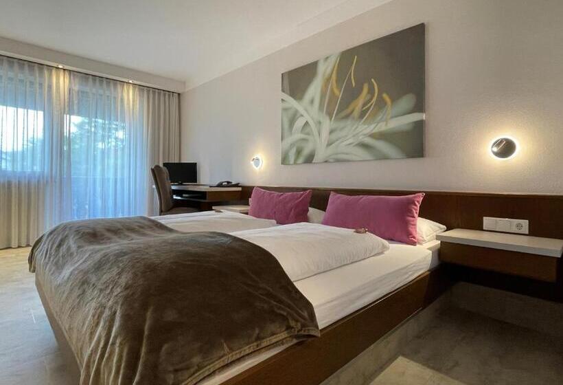 Номер Стандарт с Балконом, Landhaus Oberaurach