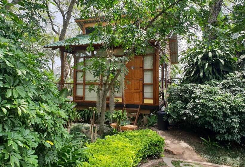 Casa 1 Quarto, Loerieroep Estate   Mountainview Selfcatering Accommodation Nelspruit