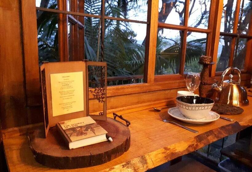 Casa 1 Quarto, Loerieroep Estate   Mountainview Selfcatering Accommodation Nelspruit