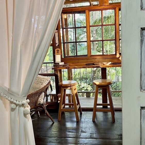 Casa 1 Quarto, Loerieroep Estate   Mountainview Selfcatering Accommodation Nelspruit