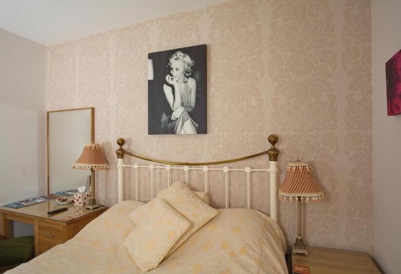 Номер Стандарт с Гидромассажем, King William Guest House