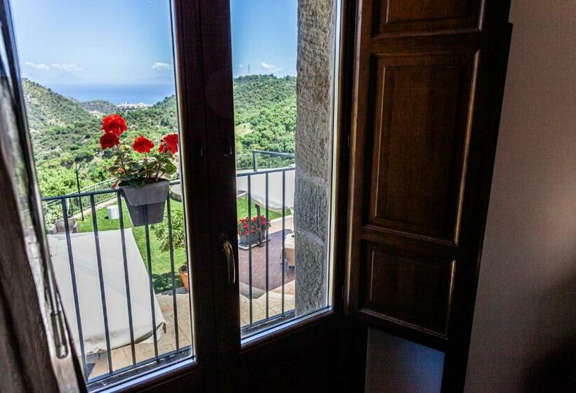 اتاق استاندارد با چشم‌انداز دریا, Villa Ginevra Resort Agrituristico