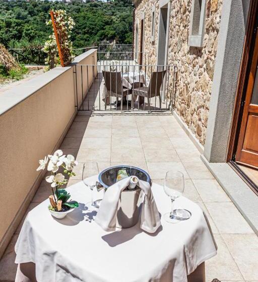 اتاق استاندارد سه نفره, Villa Ginevra Resort Agrituristico