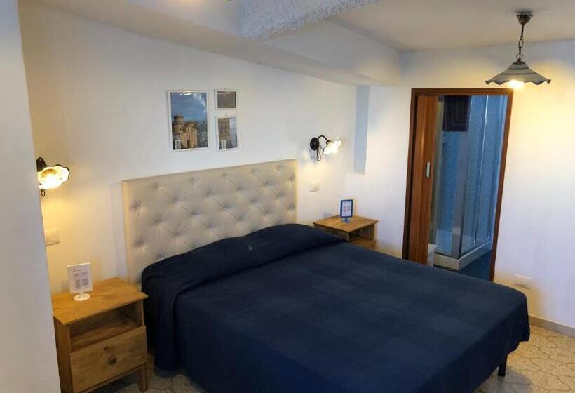 オーシャンビュースタンダードルーム, B&b Villa Sul Mare
