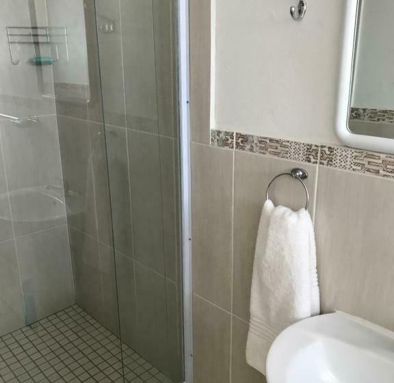 Номер Deluxe, Blue Crane Guest House Bloemfontein