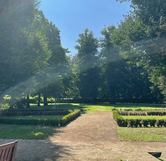 Номер Deluxe с Балконом, Internat Schloss Spiegelberg