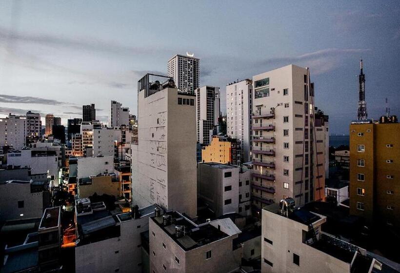 سوییت با چشم‌انداز دریا, Aroma Nha Trang Boutique
