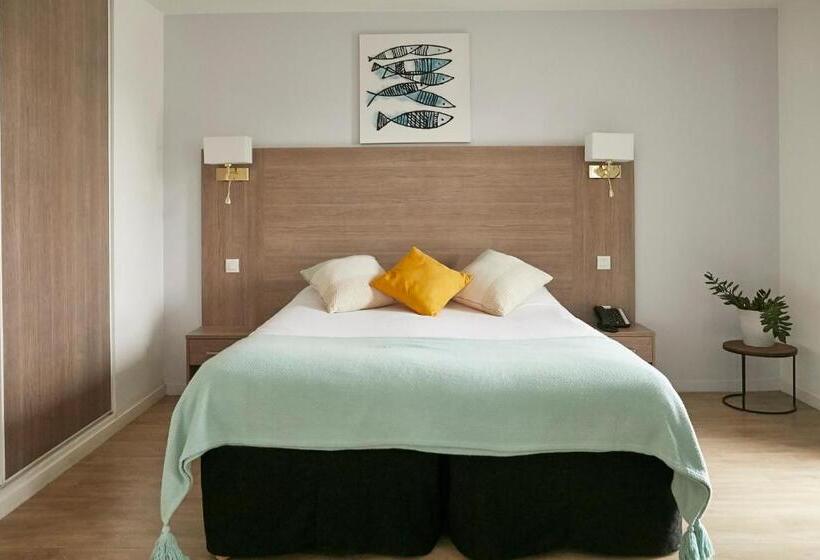 Студия Superior, Tulip Inn Massy Palaiseau  Residence
