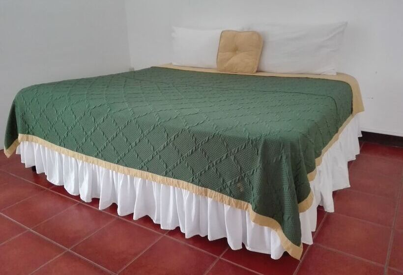 آپارتمان عادی 1 خوابه, President House Hotel   Hostel