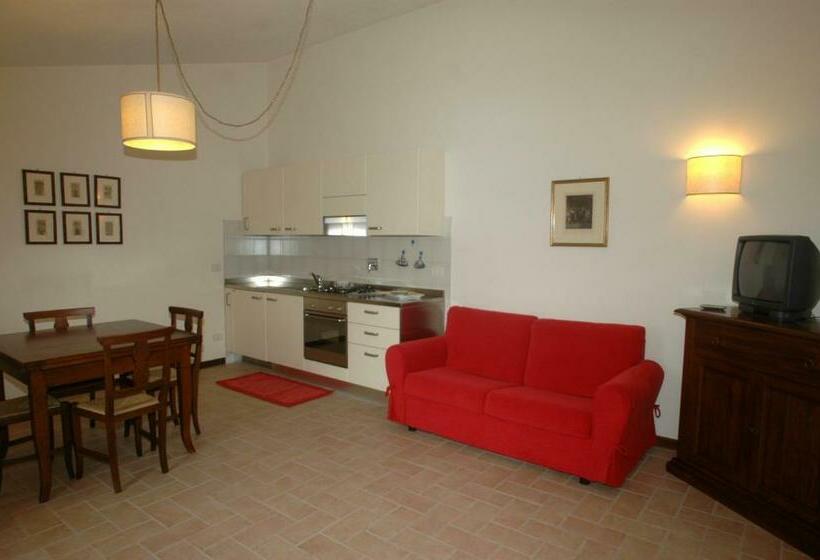 آپارتمان 2 خوابه, Residenza Torre Acquatino