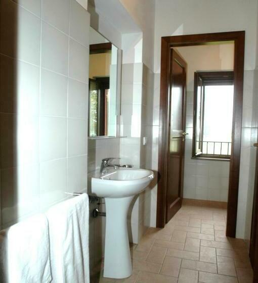 آپارتمان 2 خوابه, Residenza Torre Acquatino