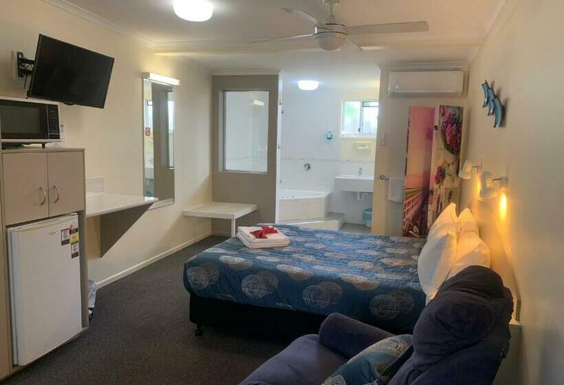 Номер Стандарт с Гидромассажем, Shady Rest Motel