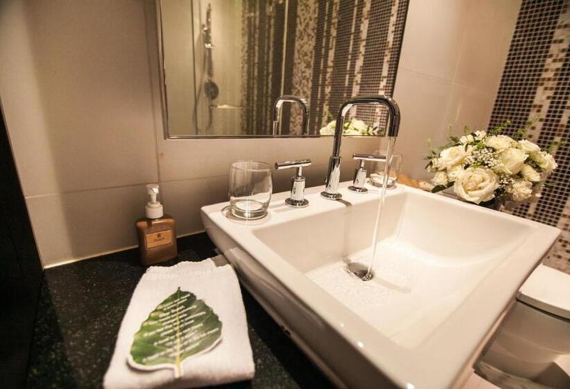 سوئیت کلاسیک, The Costa Nha Trang Residences