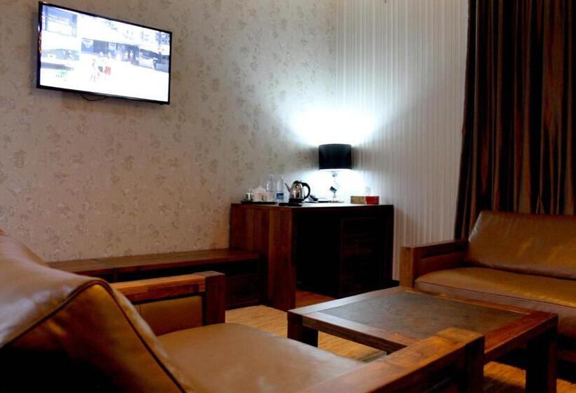 اتاق لوکس, Astor Hotel & Spa