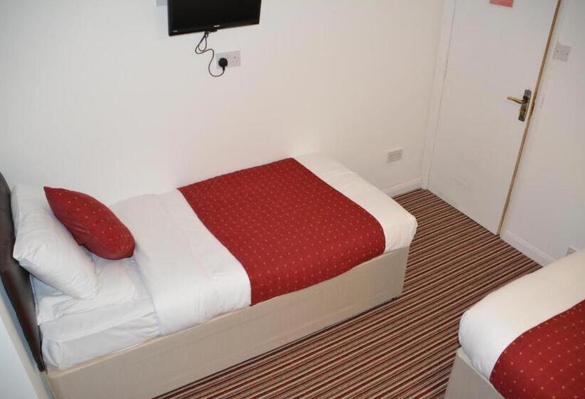 اتاق خانوادگی, Bow Guest House