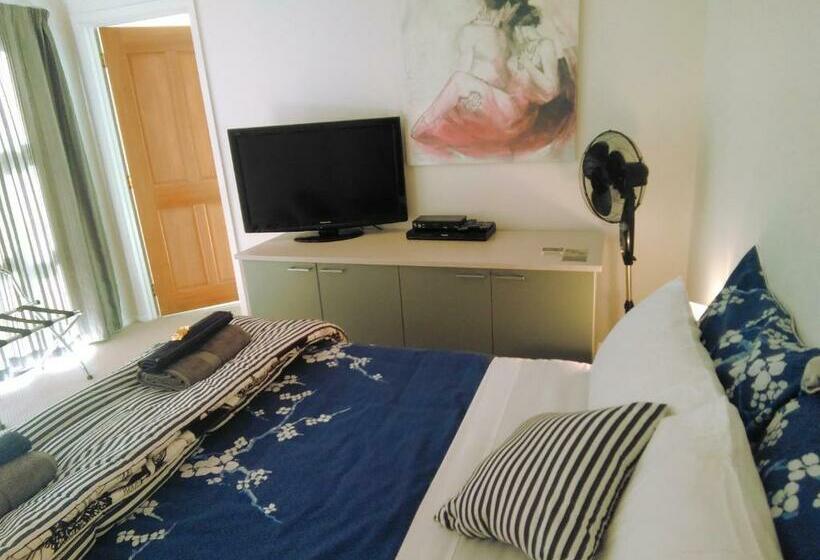 Номер Deluxe, Golden Caves   Bed & Breakfast