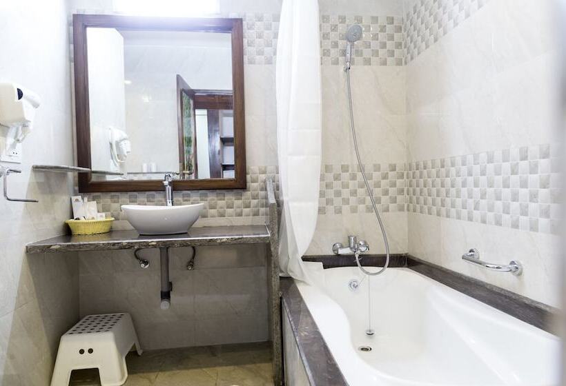 스위트, Cochichos Resort