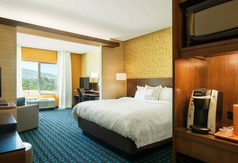 Люкс Кровать Кинг, Fairfield Inn & Suites By Marriott San Diego North/san Marcos