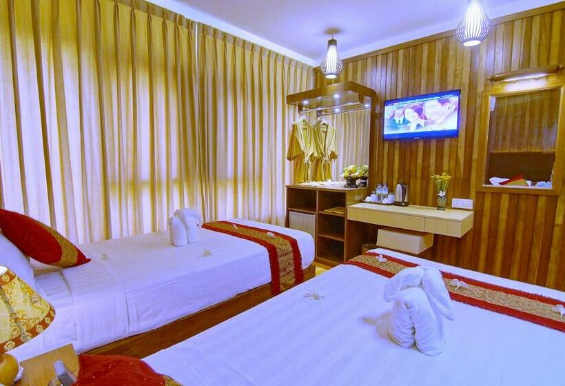 Superior Room, Yadanarbon Bagan