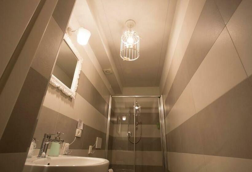 اتاق استاندارد, La Vecchia Tenenza B&b