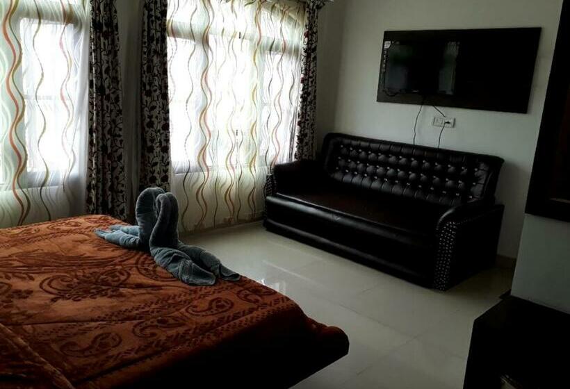 اتاق لوکس, Ash Vale