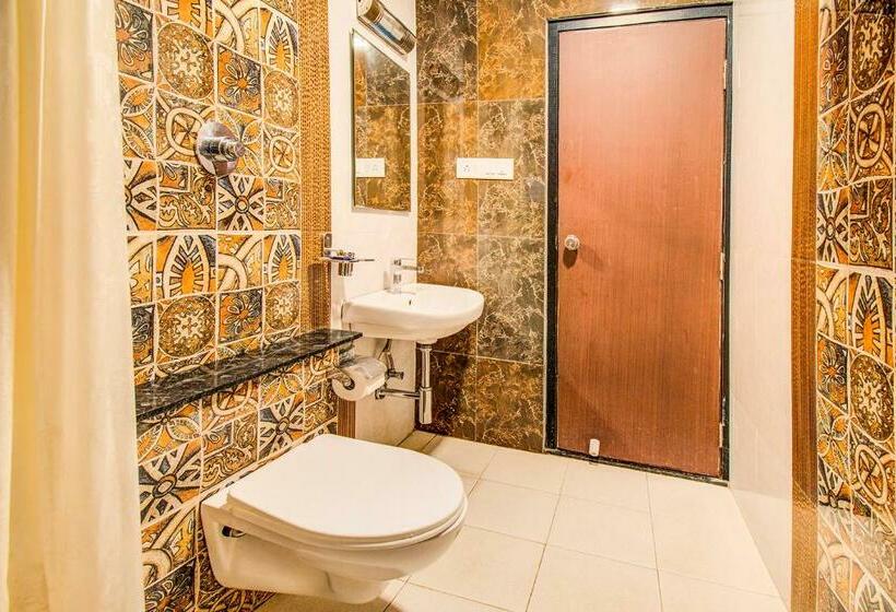 Номер Superior, Fabhotel Corporate Crown   Nr Jyoti Nivas University