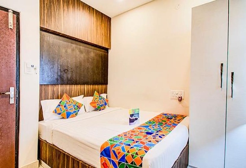 Номер Deluxe, Fabhotel Corporate Crown   Nr Jyoti Nivas University