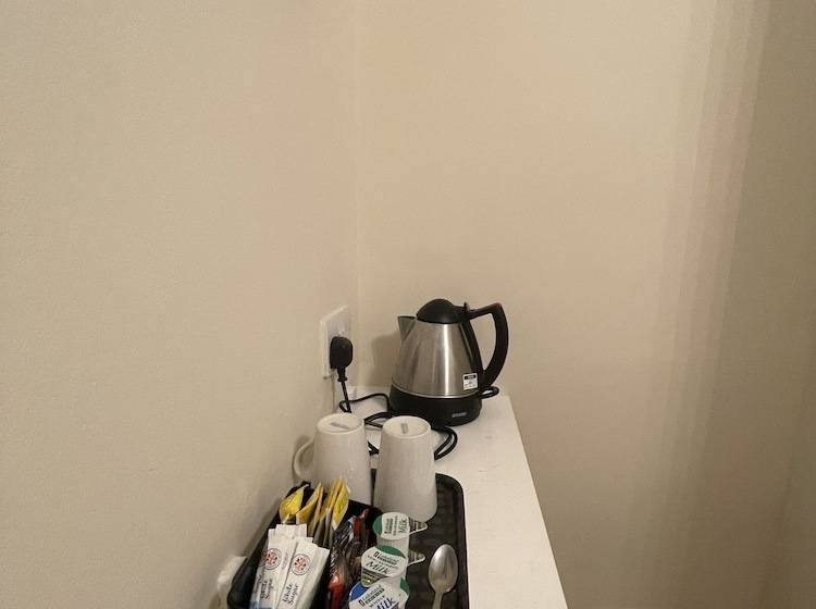 Номер Стандарт Трехместный, Kings Cross Hotel London