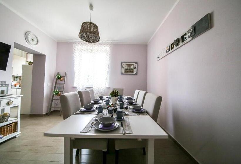سوییت لوکس, La Vecchia Tenenza B&b