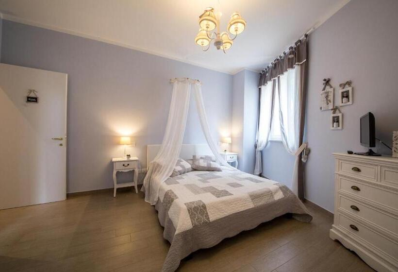 سوییت لوکس, La Vecchia Tenenza B&b